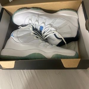 Too Big for my 10yr olds foot..